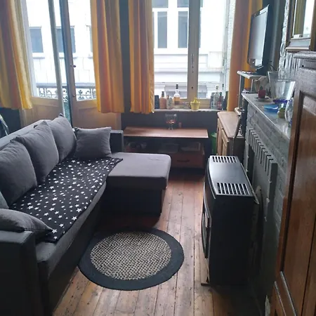 홈스테이 Ana Habitacion Privada